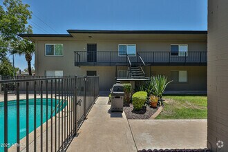 Building Photo - 6544 N 12th St