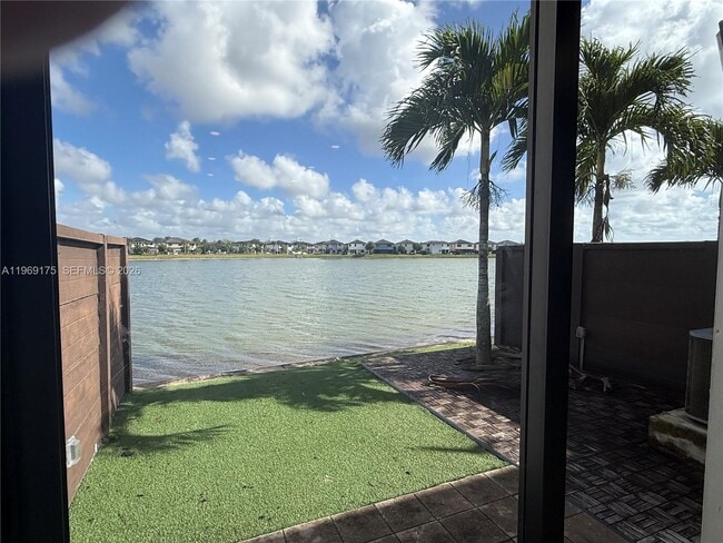 Foto del edificio - 9117 NW 159th St