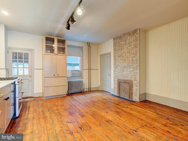Foto del edificio - 1439 N Howard St
