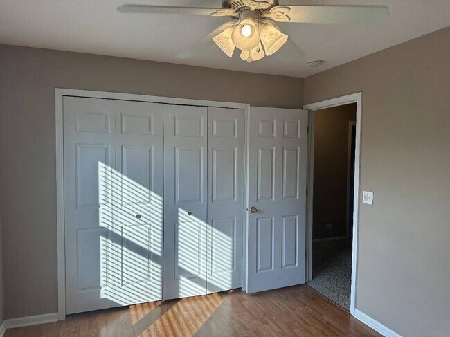 Foto del edificio - 5490 Fox Path Ln