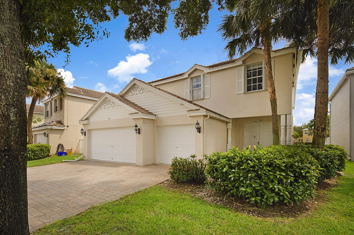 Foto principal - 122 Kensington Way