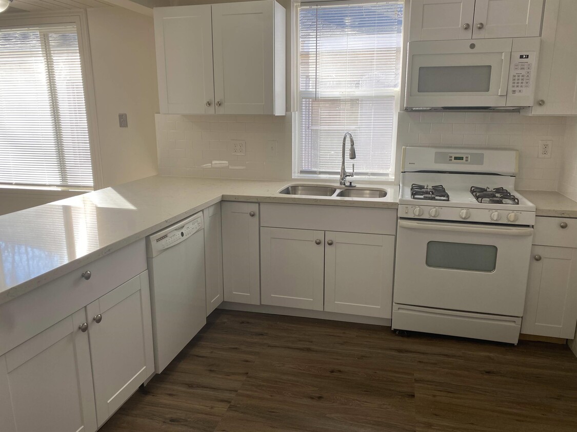 Foto principal - 928 Binford St