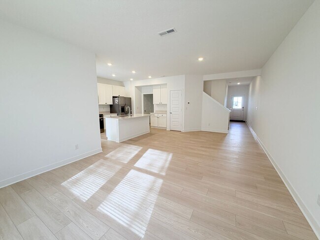 Foto del edificio - 7615 Marin Pkwy