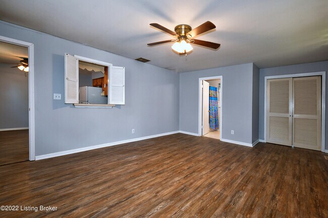 Foto del edificio - 618 Maylawn Ave