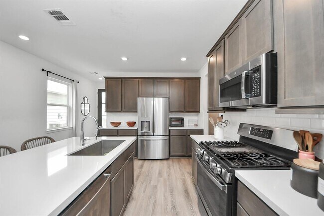 Building Photo - 21630 Heather Elm Dr