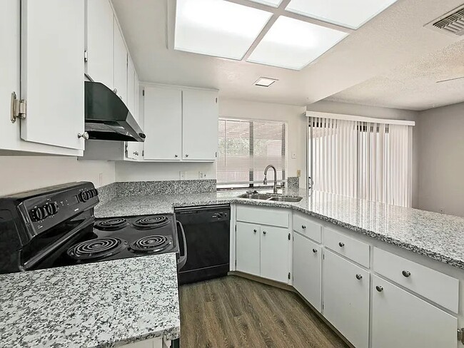 Building Photo - 1419 Helmsman Way