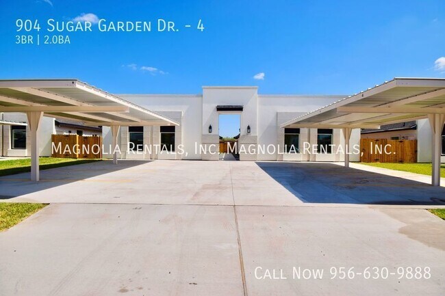 Building Photo - 904 Sugar Gdn Dr