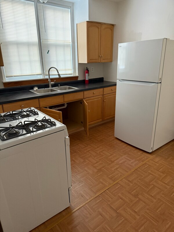 Foto del edificio - 318 Macon Ave