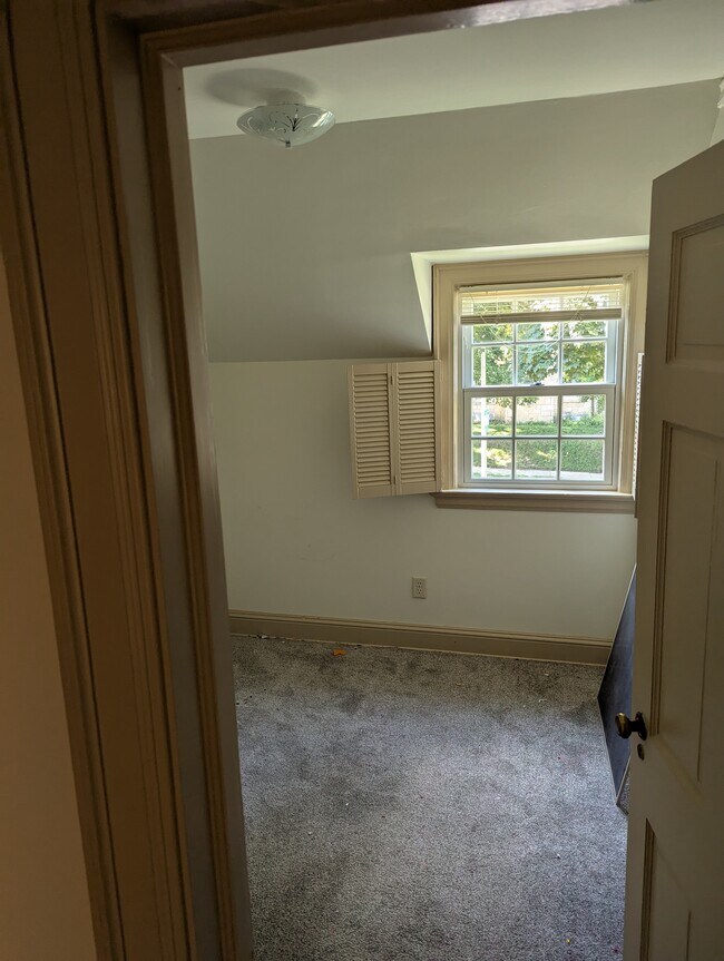 Foto del edificio - 8727 W Hawthorne Ave