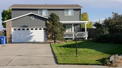 Building Photo - 624 26th St SW