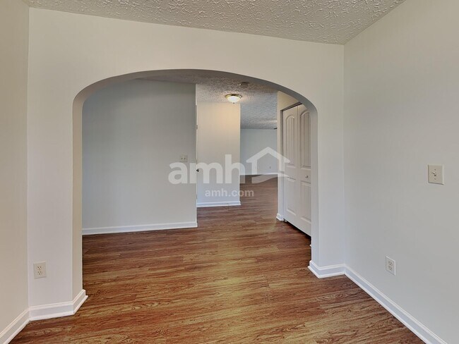 Foto del edificio - 7221 Fribourg Ct