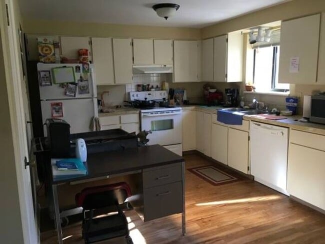 Building Photo - Lovely 2 Bedroom/1 Bath Duplex with Attached 1 Car Garage on Cul-de-sac in Loveland, CO