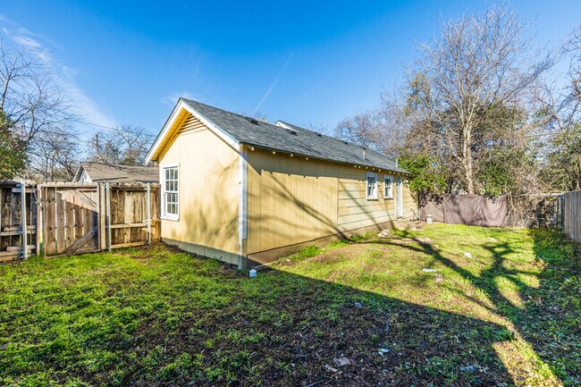 Foto del edificio - 1805 N 23rd St