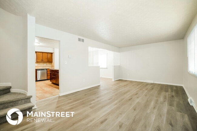 Foto del edificio - 1668 Kildare Pl