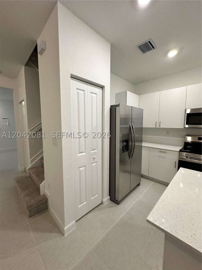 Building Photo - 2889 25rd 2889