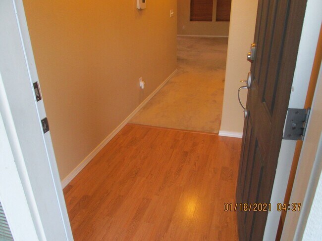 Photo - 4 Br 2.5 bth Plus Loft!  Large Rooms, 2 ca...