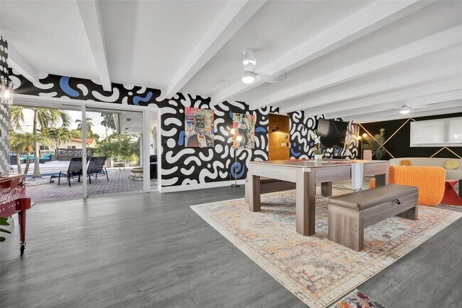 Foto del edificio - 5830 NE 14th Rd