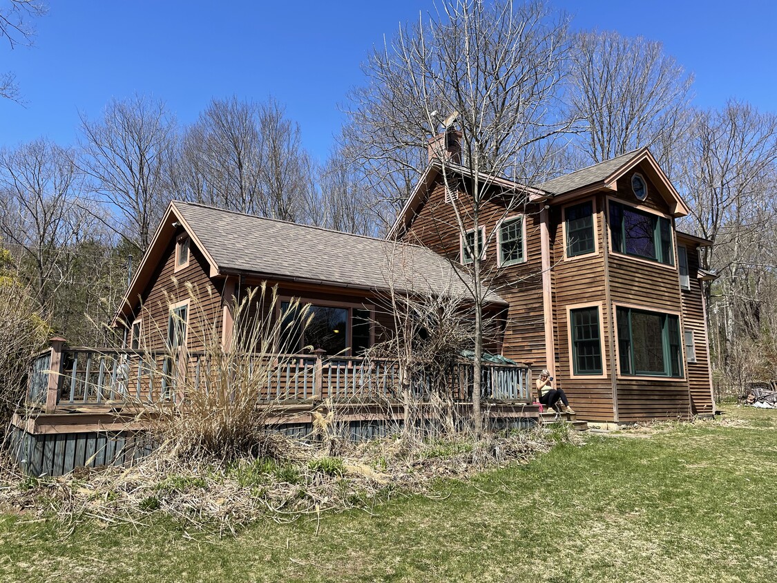 Back of House - 39 Old County Rd