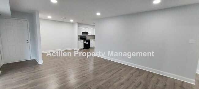 Foto del edificio - 110B Red Cedar Ct