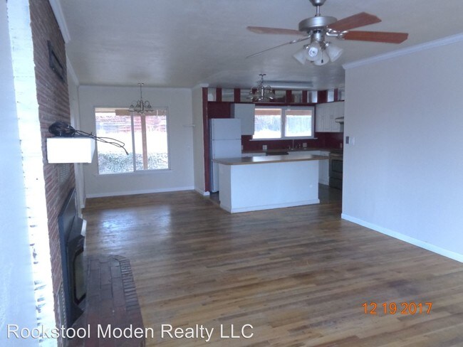 Building Photo - 3 br, 1 bath House - 2451 Corvallis