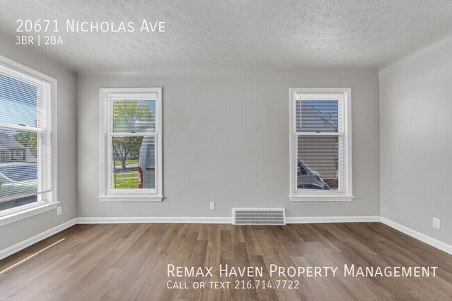 Foto del edificio - 20671 Nicholas Ave