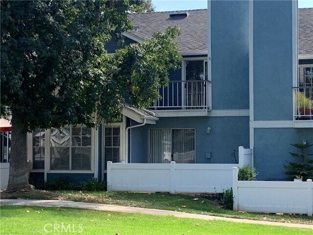 Building Photo - 192 N Glendora Ave