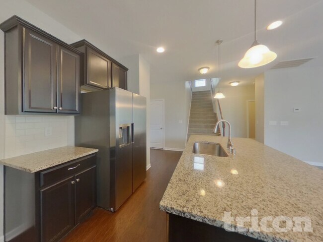 Building Photo - 1418 Kings Grove Dr