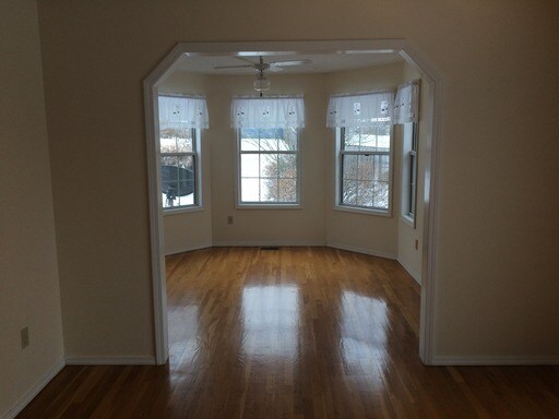 Fotografía del edificio - 13919 Sherwood Ln