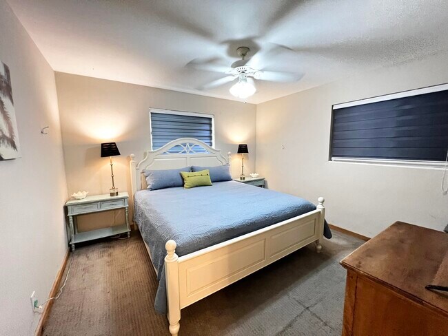 Foto del edificio - 8341 Sunset Dr