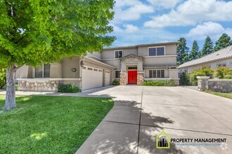 Building Photo - 9809 Castelli Way