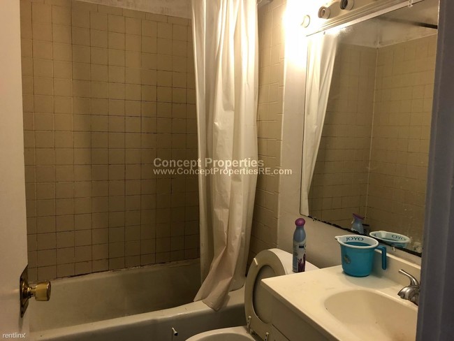 Building Photo - 2 br, 1 bath  - 744 Columbus Ave # 1BD