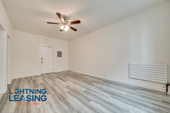 Building Photo - 343 S Alvarado St