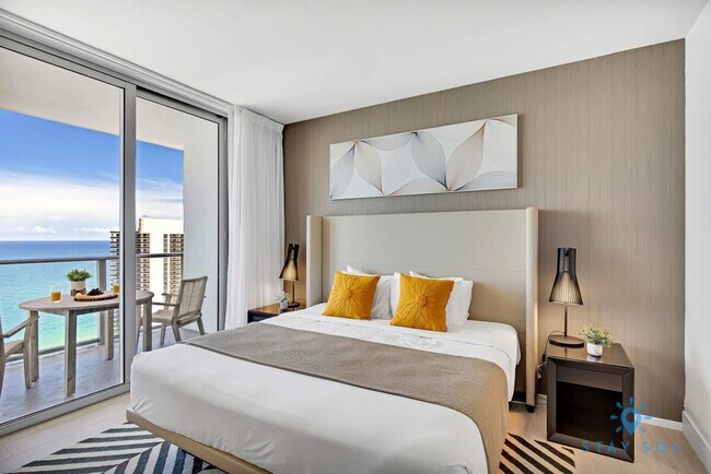 Building Photo - 4010 S Ocean Dr