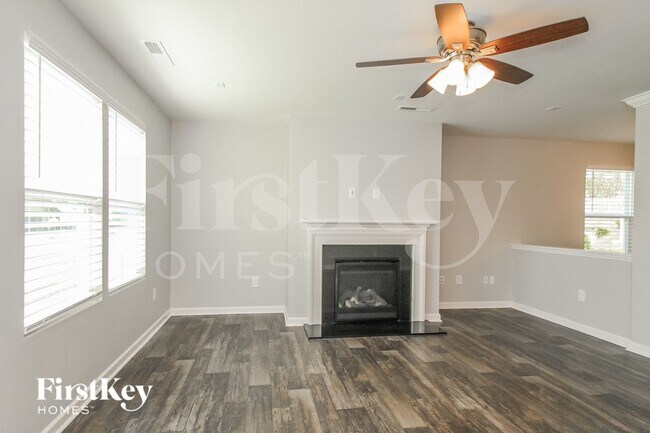 Building Photo - 335 Inlet Pl Dr