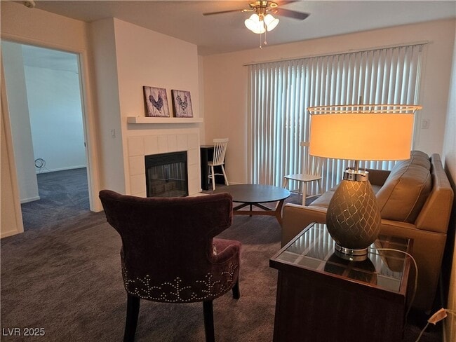 Foto del edificio - 1909 Mountain Hills Ct