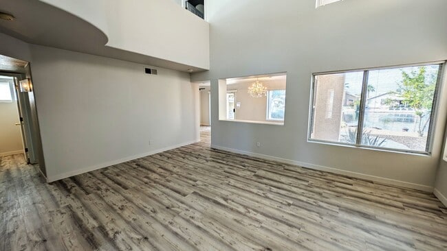 Building Photo - 3 Bedroom Home at The Springs Near E. Chandler Blvd. and S. Cooper Rd!