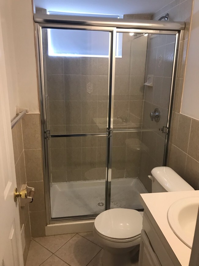 Bathroom - 126 Ashworth Ave