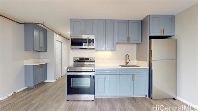 Foto del edificio - 1650 Kanunu St