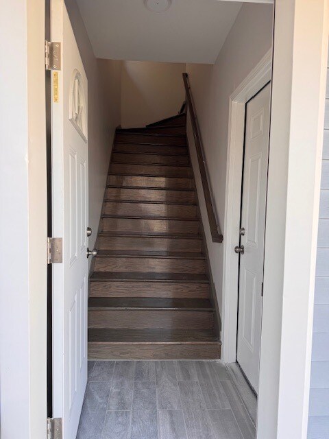 Building Photo - 1846 Wesley Ave