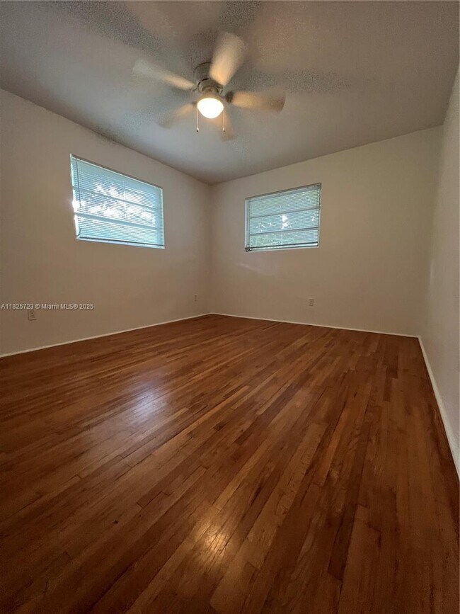 Foto del edificio - 2 bedroom in Miami FL 33138