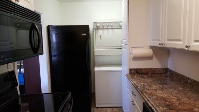 Cocina - 319 E Bailey St