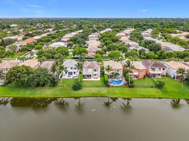Foto del edificio - Beautiful Home for Rent in Royal Palm Beach!