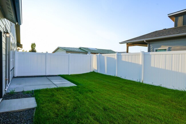 Foto del edificio - Just completed 2 Bedroom 2 Bath in Coeur d...