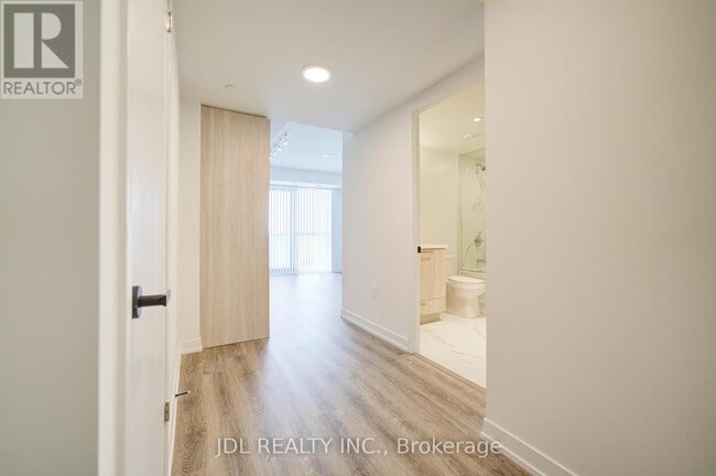 Photo du bâtiment - 195 Commerce St