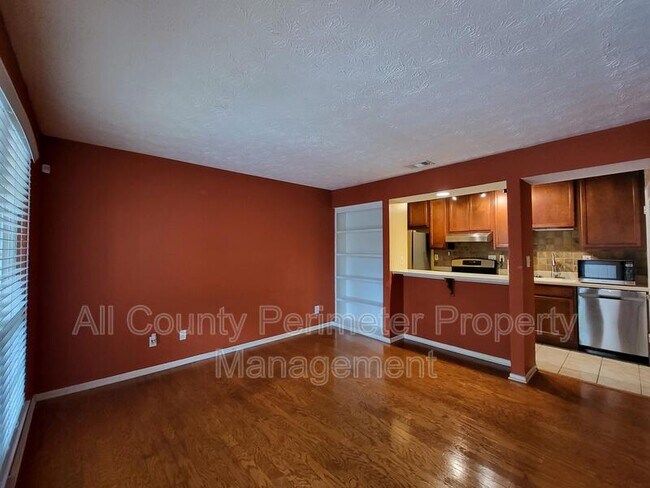 Photo - 6822 Glenridge Dr Apartment