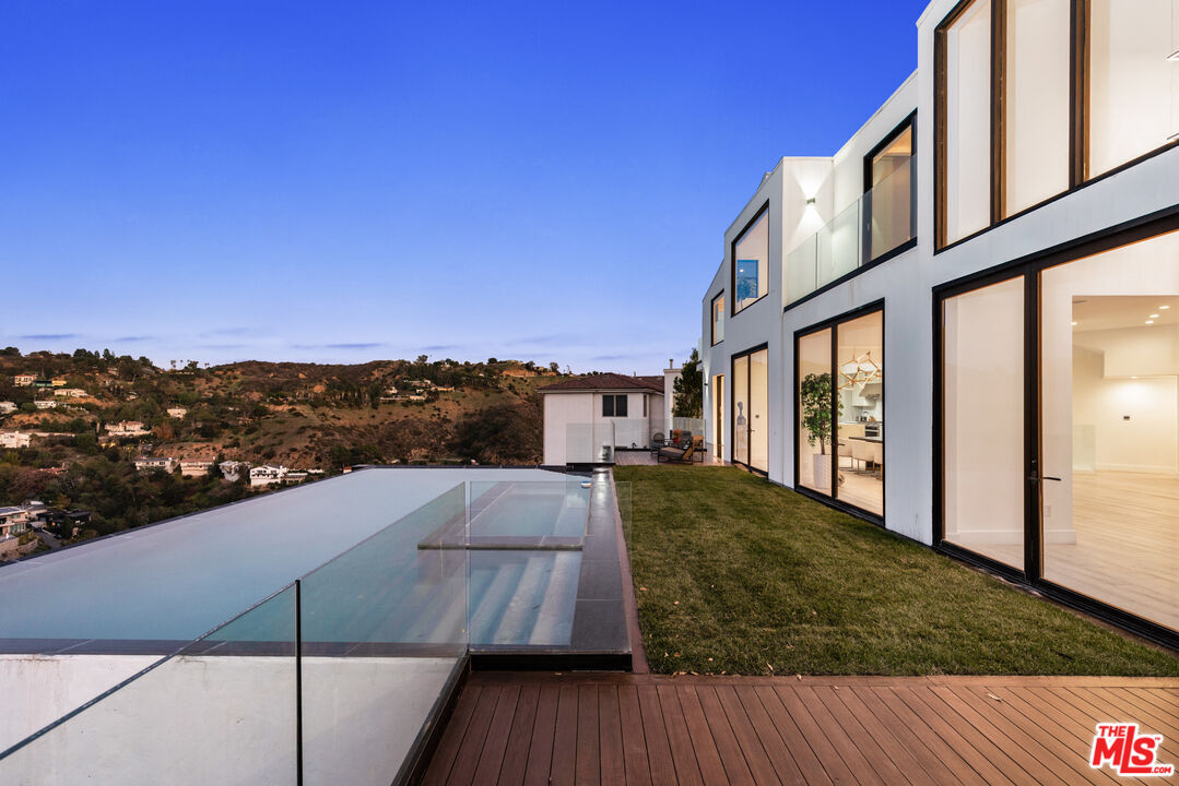 Foto principal - 7567 Hermes Dr