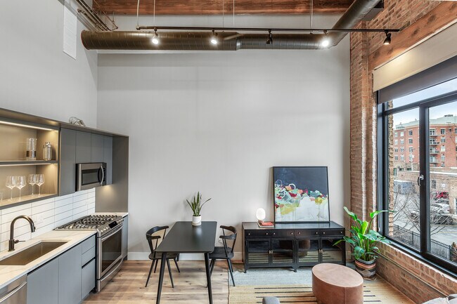 Foto del edificio - 729 N Sangamon St