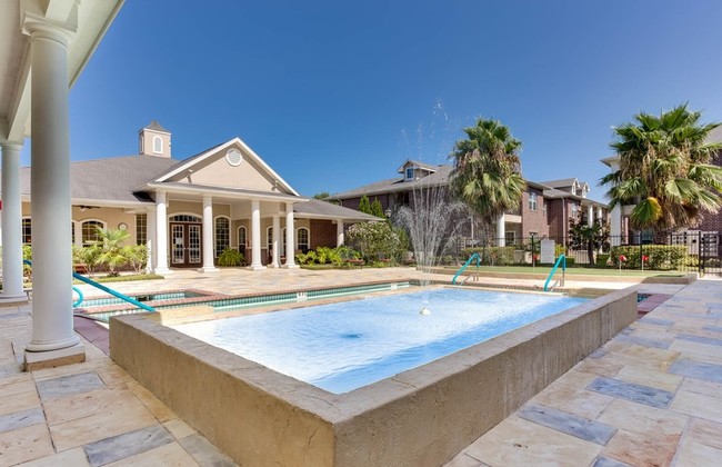 Building Photo - Plantation at Quail Valley