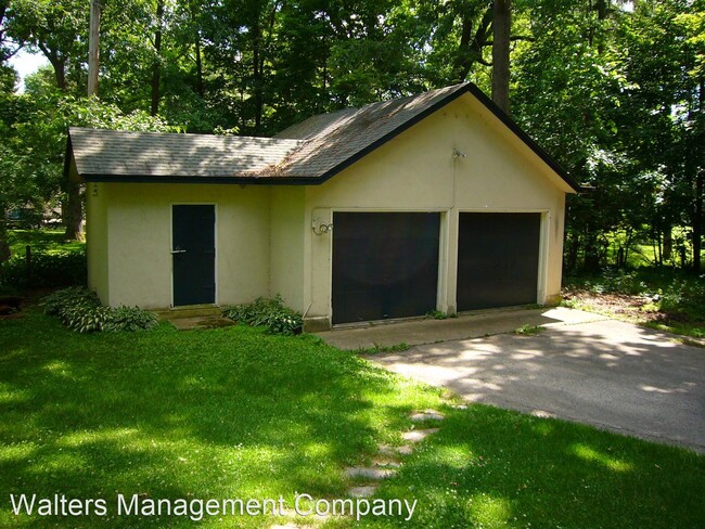 Building Photo - 3 br, 1 bath House - 4209 Buchanan Road