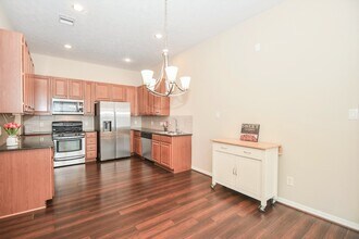Building Photo - 20916 Sunrise Pine View Ln